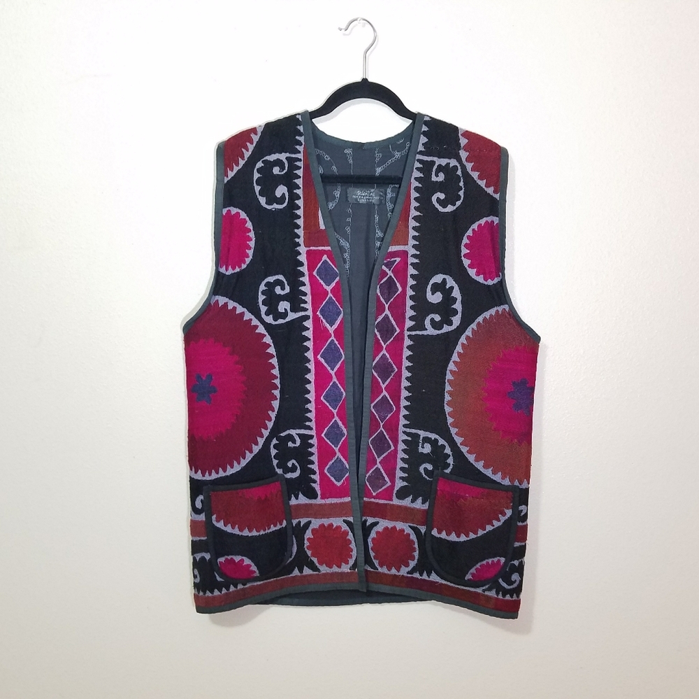 Valentina | Alfia Unisex Button-less Bohemian Vest